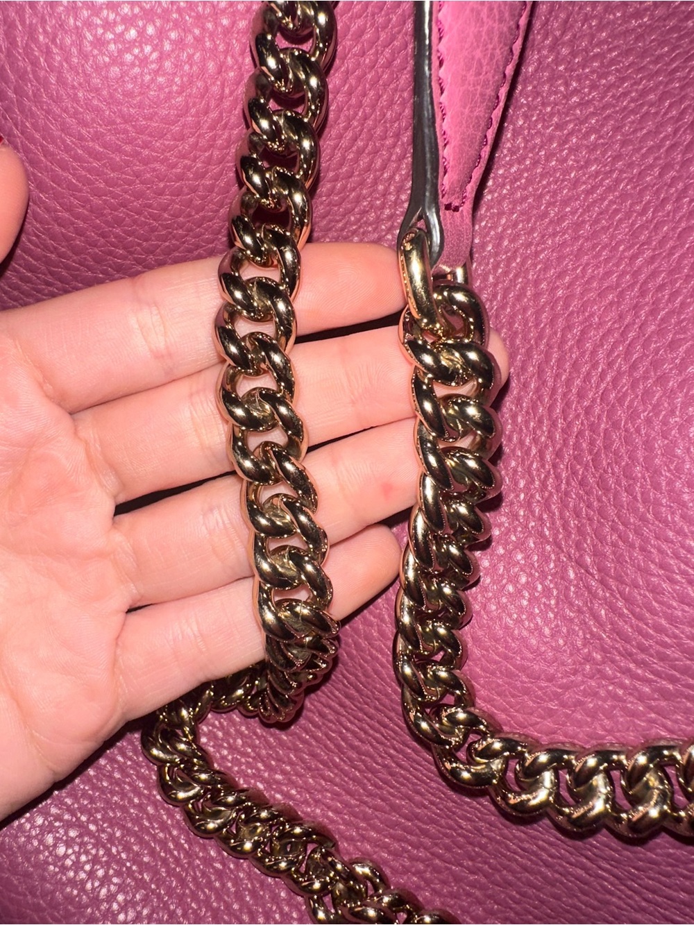 Gucci Pebbled Leather Shoulder Bag in Berry Plum with Tassel - Picture 3 of 8